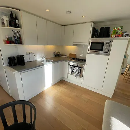 Holiday home Omheind Natuurhuisje, Prive En Licht, Veluwe, Naast Het Bos, Zeer Rustig