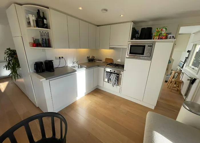 Feriehus Omheind Natuurhuisje, Prive En Licht, Veluwe, Naast Het Bos, Zeer Rustig