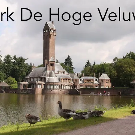 Сasa de vacaciones Omheind Natuurhuisje, Prive En Licht, Veluwe, Naast Het Bos, Zeer Rustig *