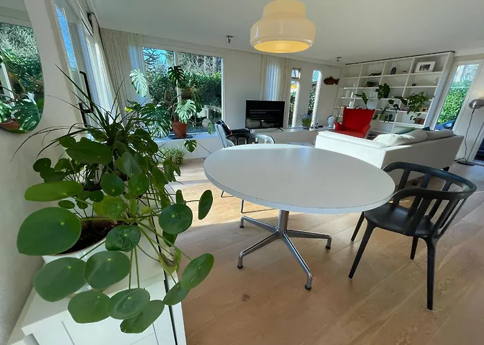 Сasa de vacaciones Omheind Natuurhuisje, Prive En Licht, Veluwe, Naast Het Bos, Zeer Rustig